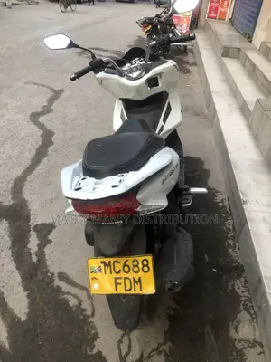 Honda 2022 White