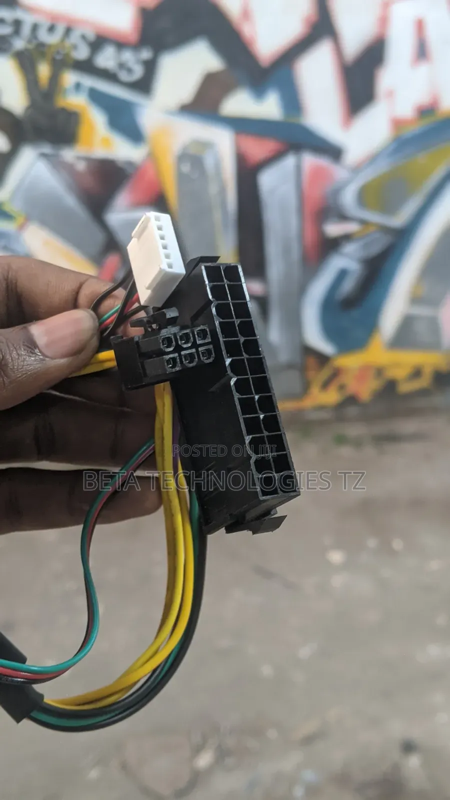 24 Pin to 6 Pin Hd Adapter