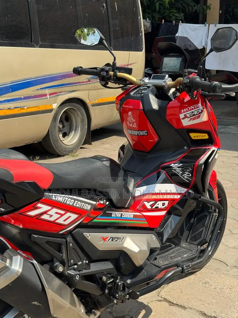 Honda 2021 Red
