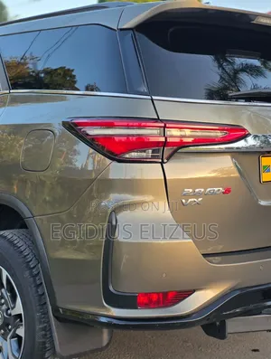 Toyota Fortuner 2021 Beige