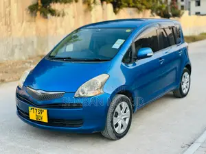 Toyota Ractis 1.3 FWD 2008 Blue