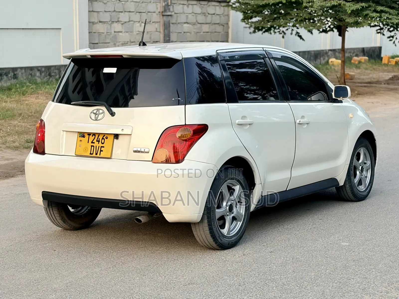 Toyota IST 2004 Ivory