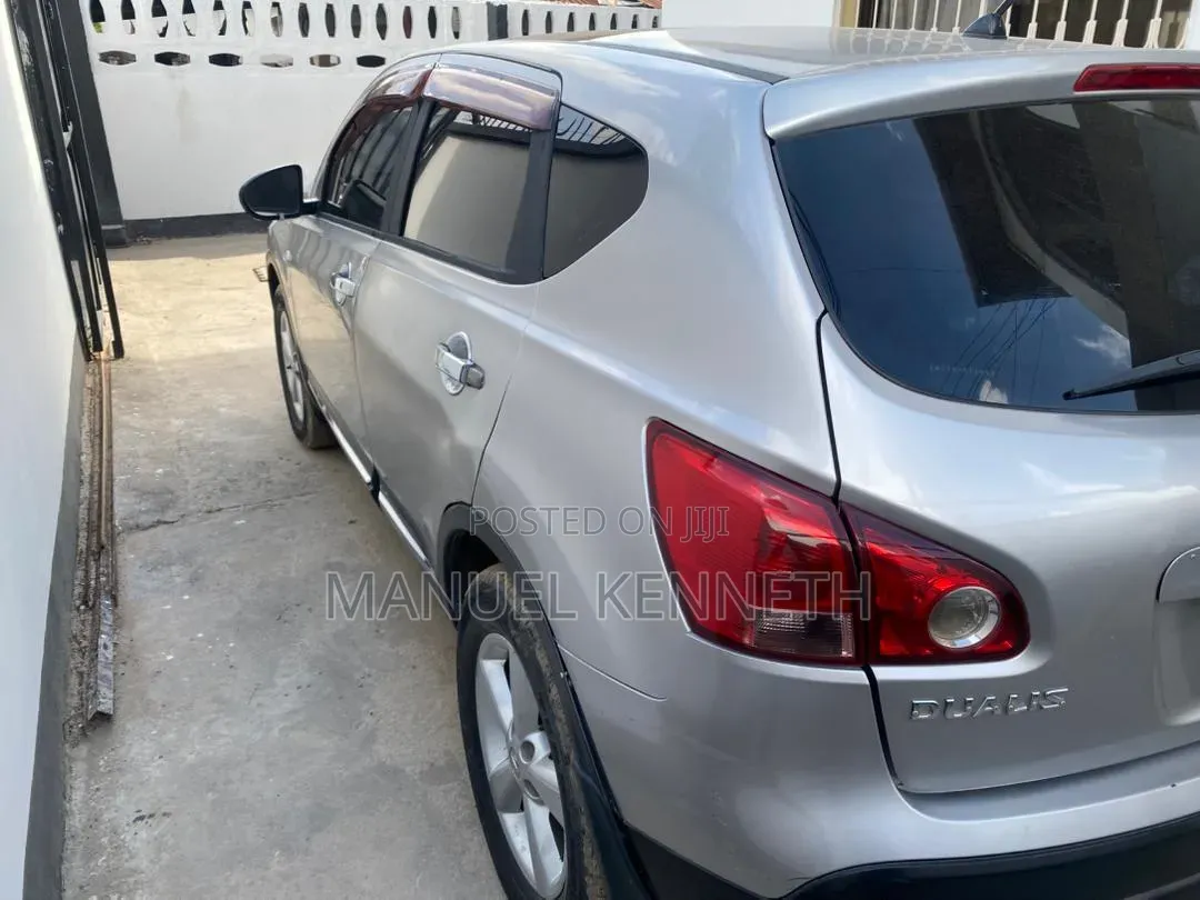 Nissan Dualis 2011 Gray