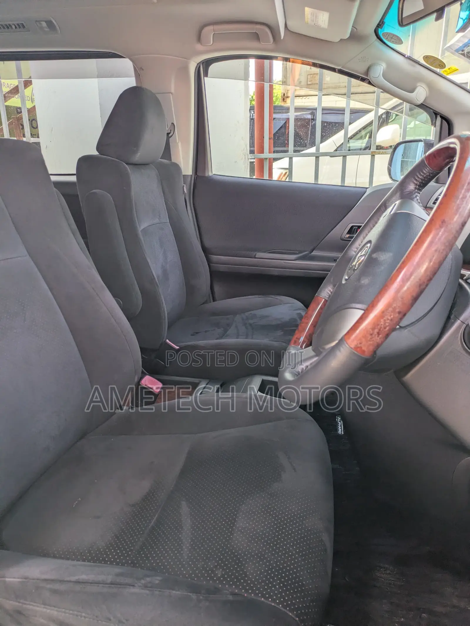 Toyota Alphard 2010 White