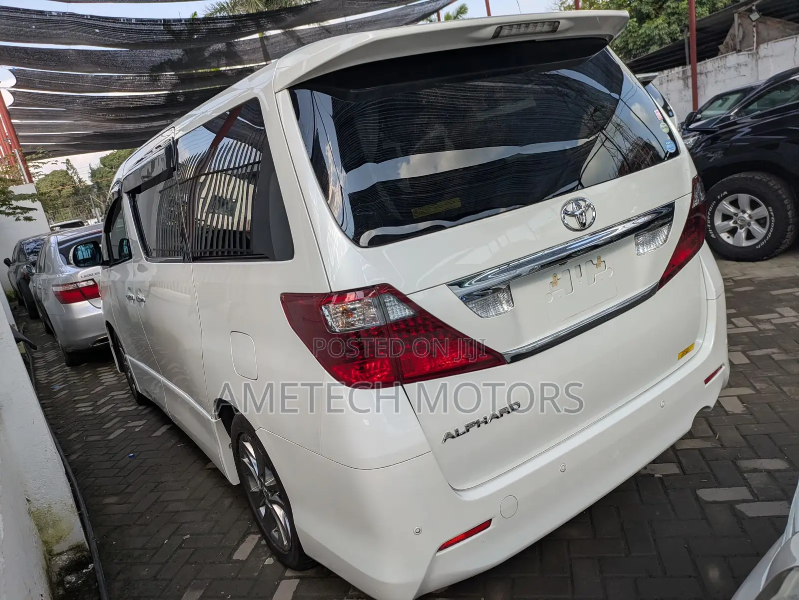 Toyota Alphard 2010 White
