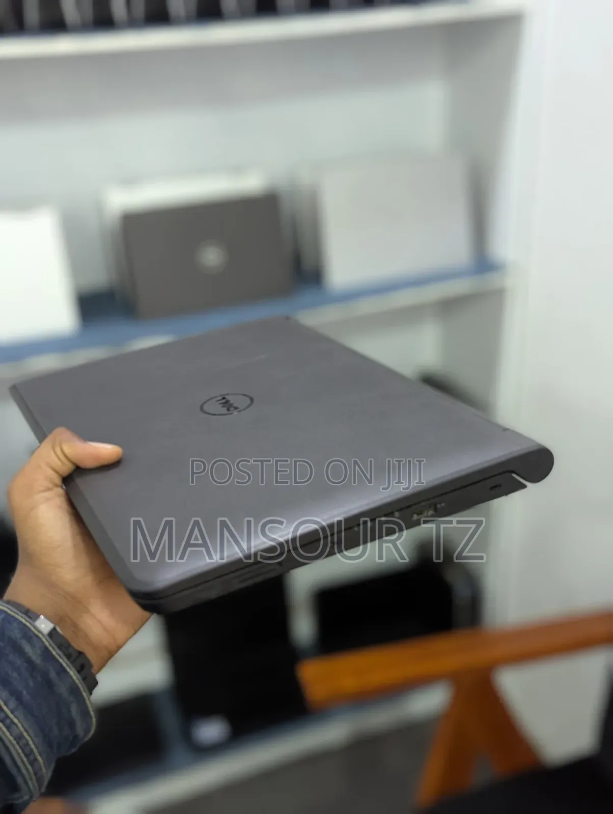 New Laptop Dell Latitude 13 3340 8GB Intel Core i3 HDD 500GB