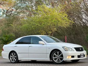 Toyota Crown 2006 White