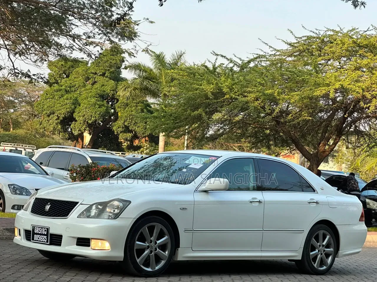 Toyota Crown 2006 White