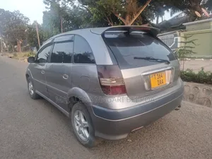 Toyota Nadia 2001 Gray