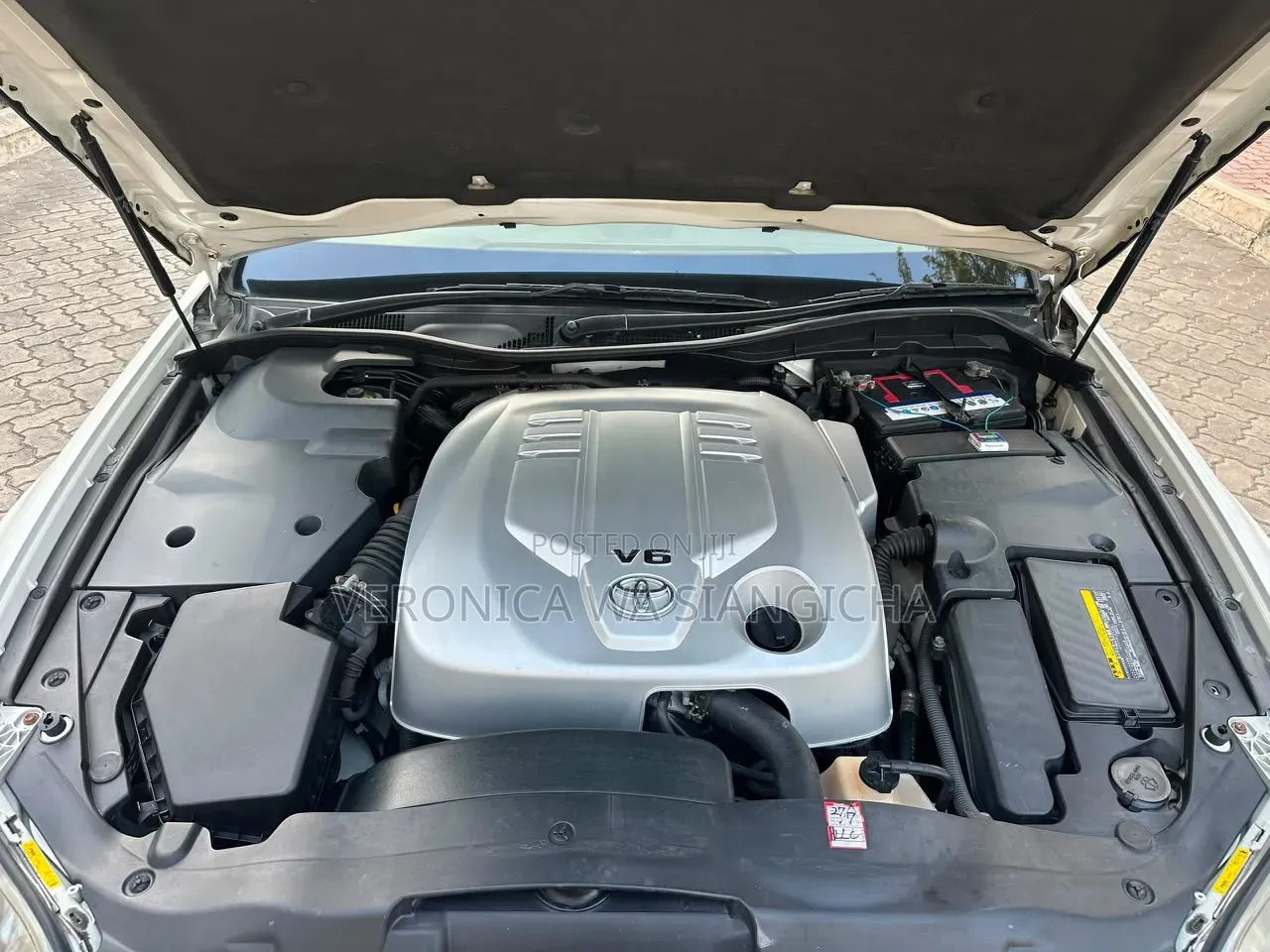 Toyota Crown 2006 White