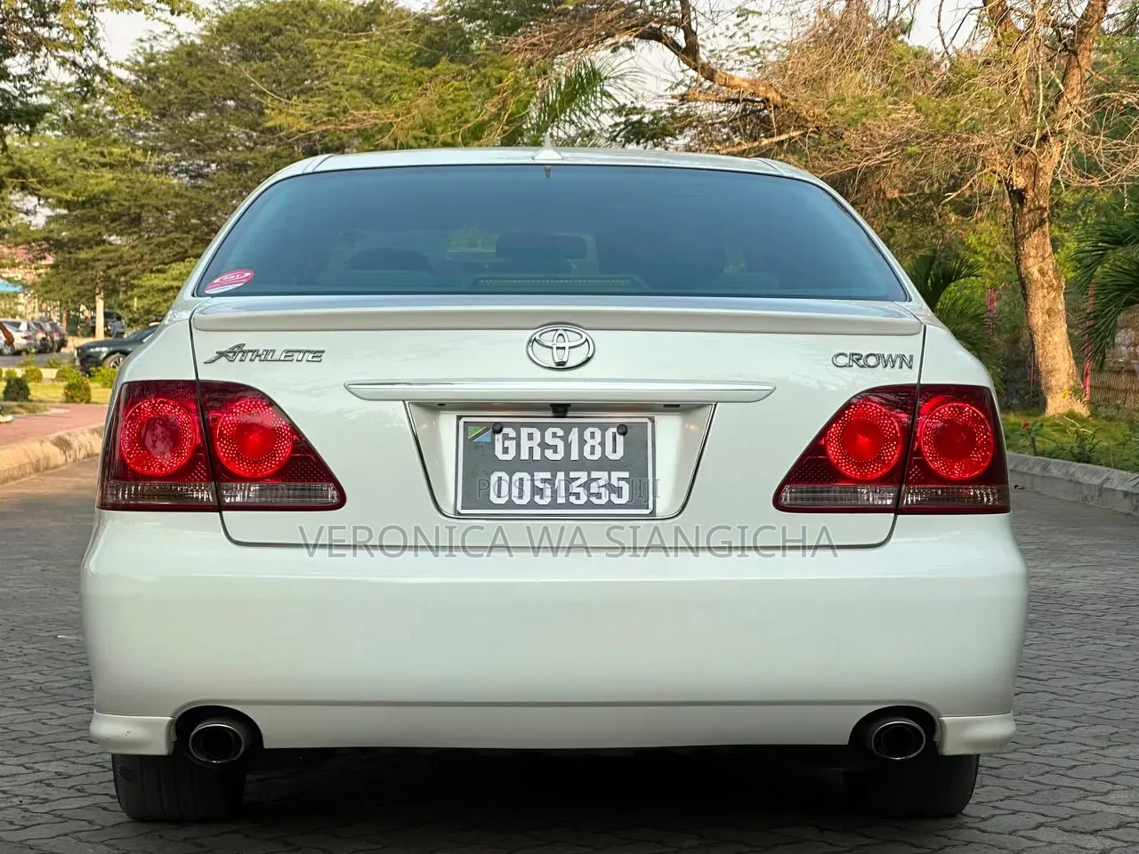 Toyota Crown 2006 White