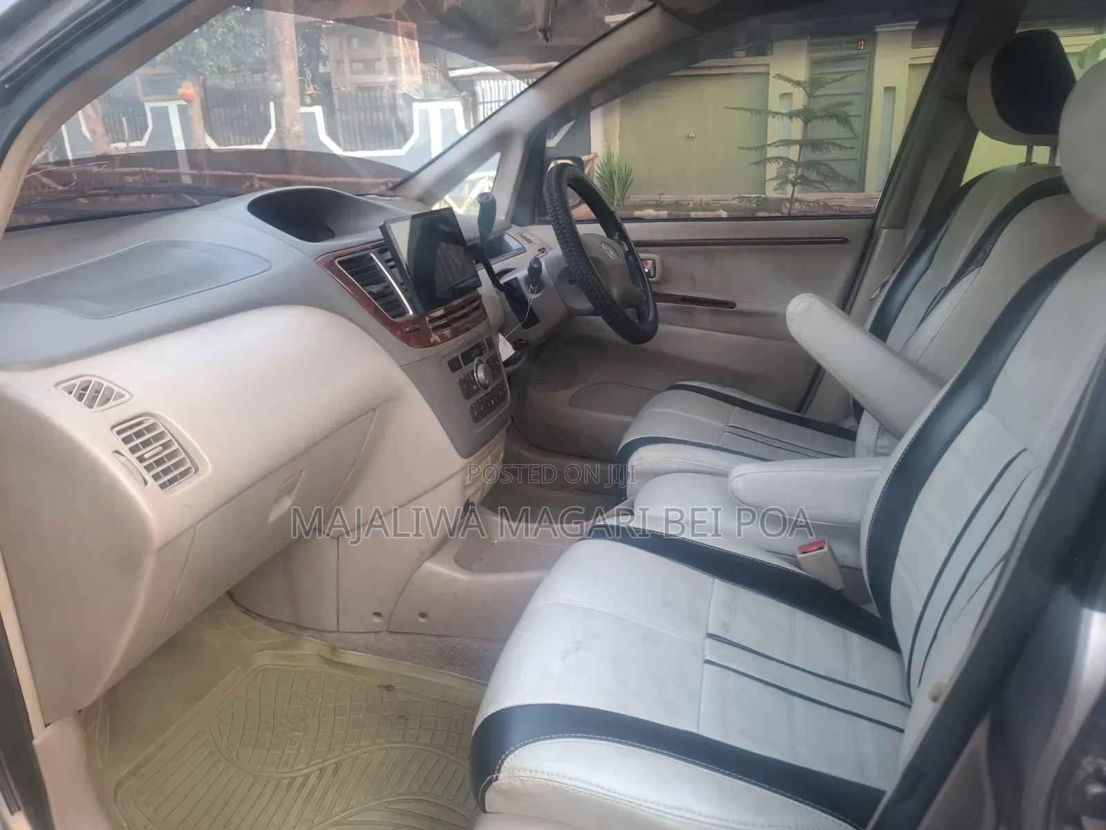Toyota Nadia 2001 Gray