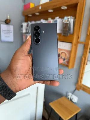 New Samsung Galaxy Z Fold4 256 GB Black