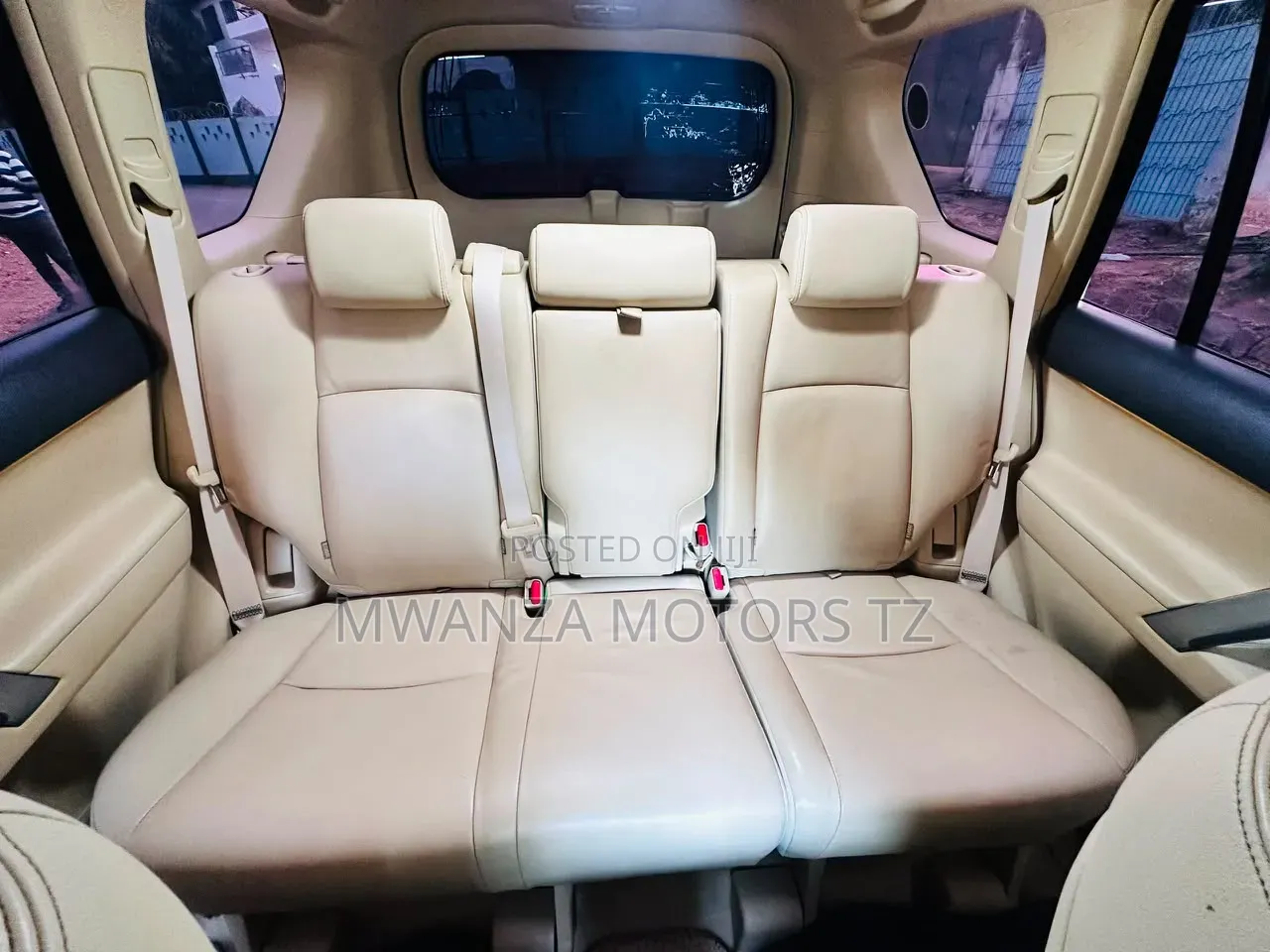 Toyota Land Cruiser Prado 2011 White