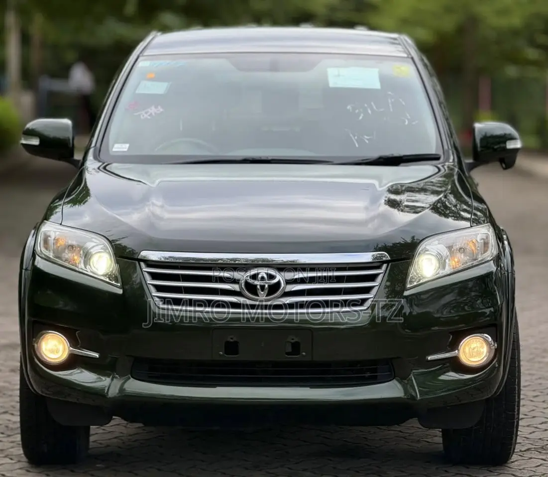 Toyota Vanguard 2011 Green