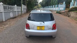 Toyota IST 2004 Beige