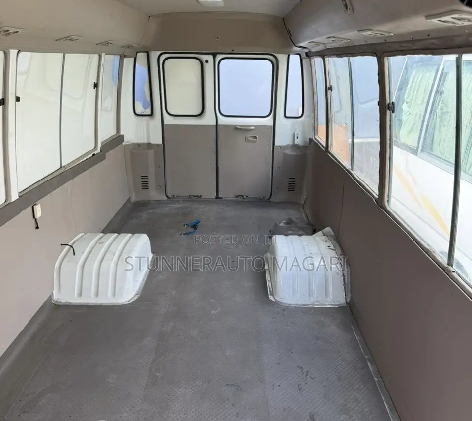 Toyota Coaster 2000 Brown