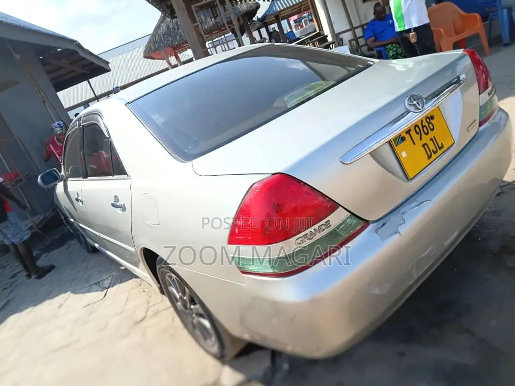 Toyota Mark II 2003 Silver