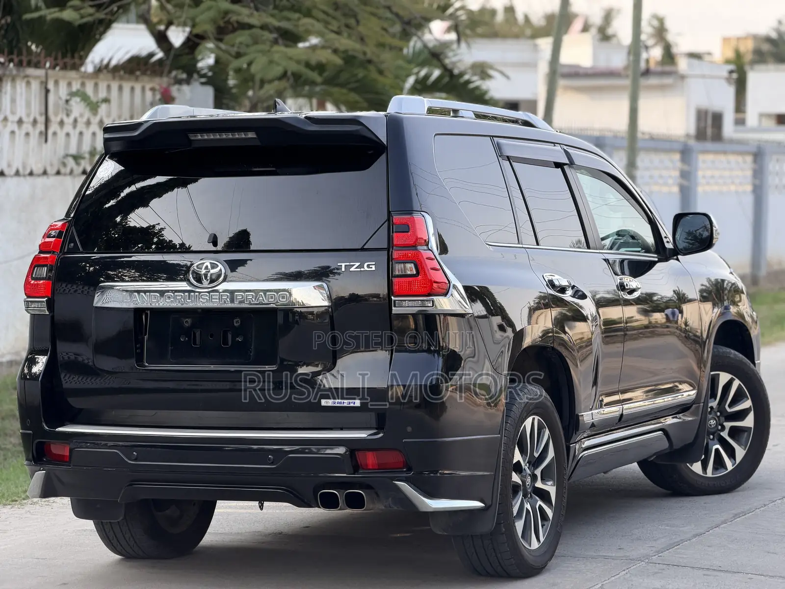 Toyota Land Cruiser Prado 2021 Black