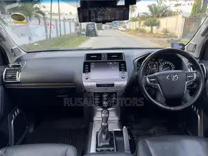Toyota Land Cruiser Prado 2021 Black