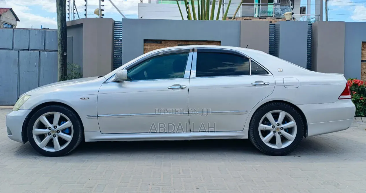Toyota Crown 2008 Silver