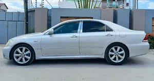 Toyota Crown 2008 Silver