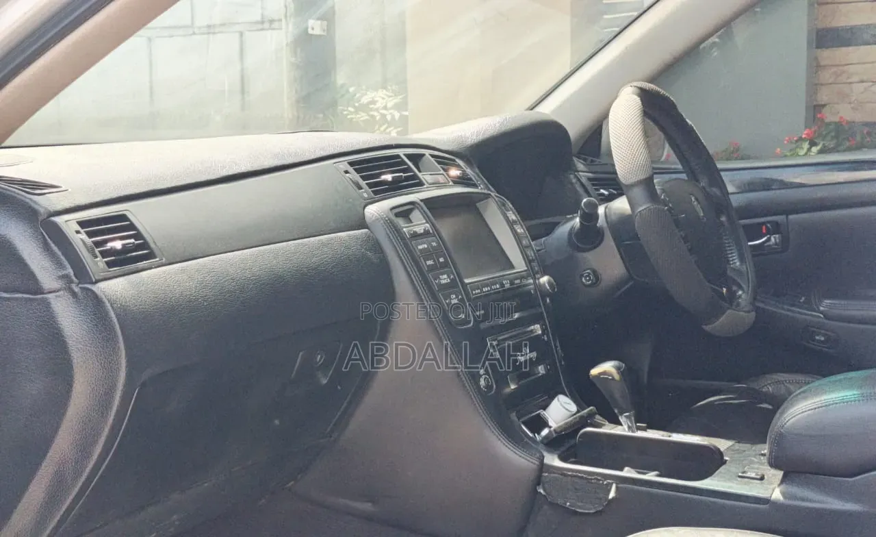 Toyota Crown 2008 Silver