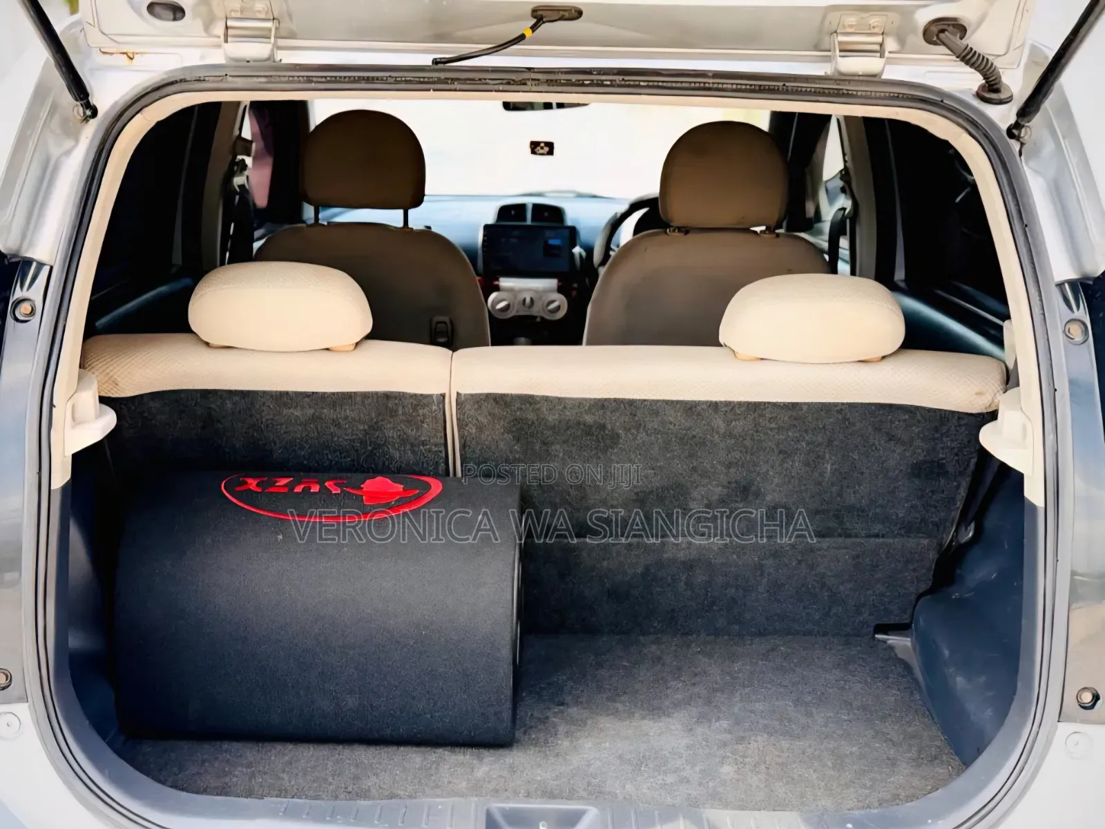 Toyota Passo 2004 Silver