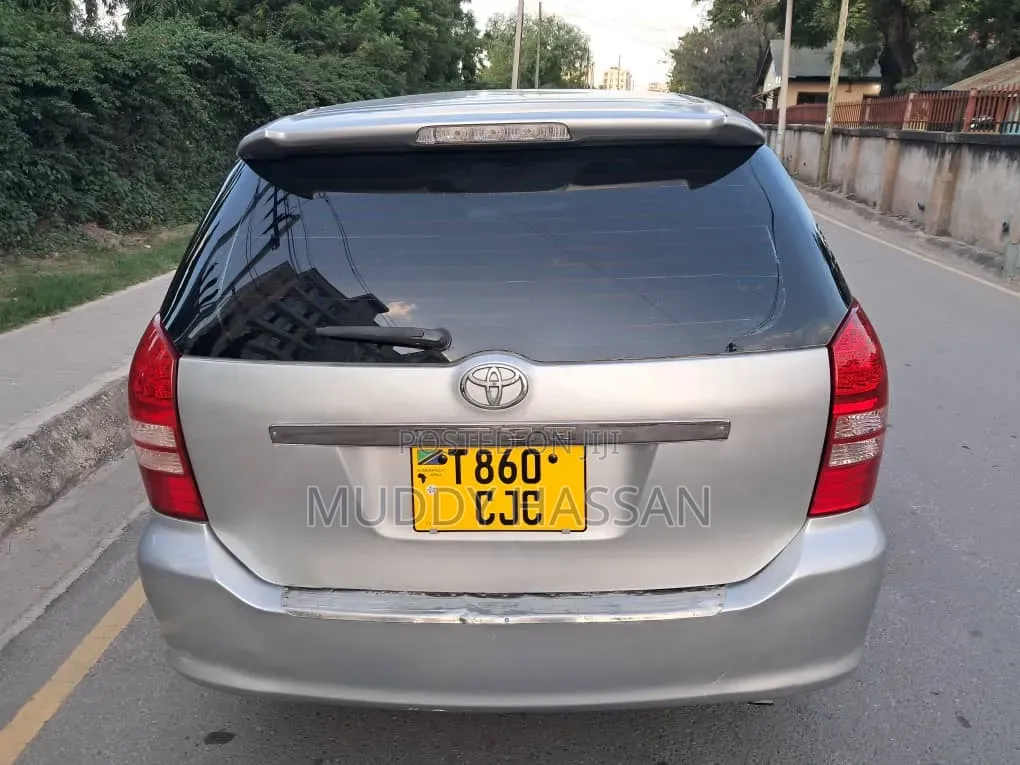 Toyota Wish 2003 Silver