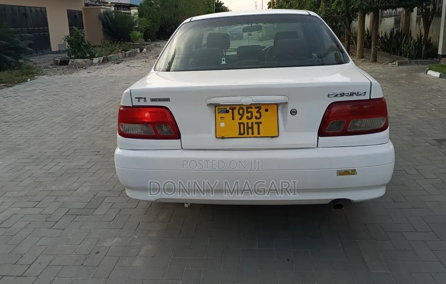 Toyota Carina 2001 White