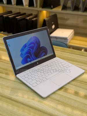 Laptop Microsoft Surface Laptop SE 8GB Intel Celeron SSD 128GB