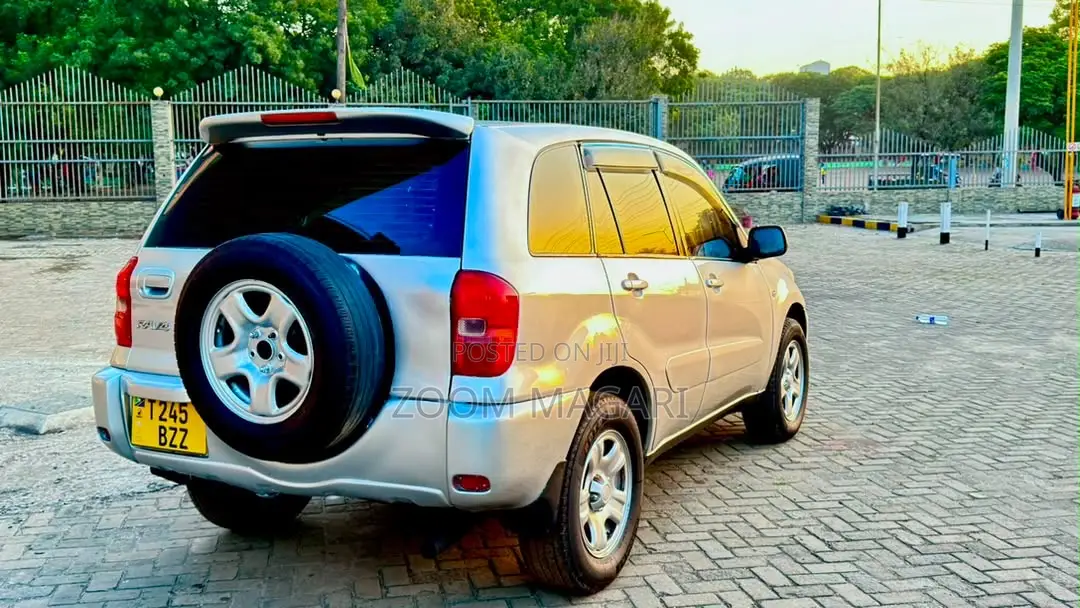 Toyota RAV4 2005 Silver