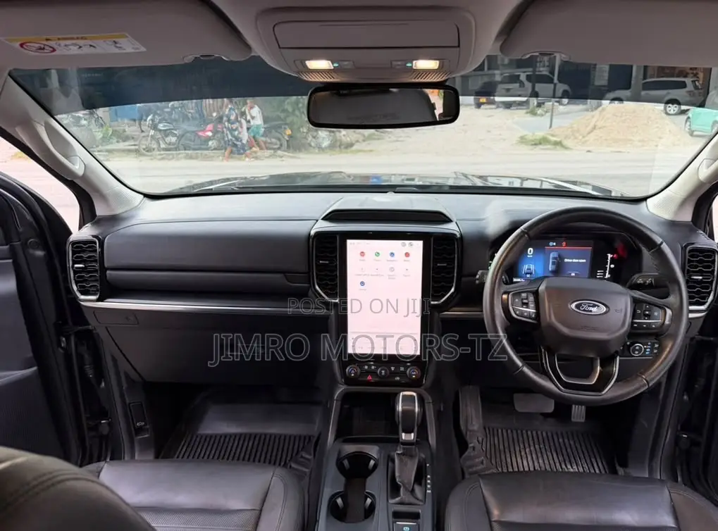 Ford Everest 2024 Black