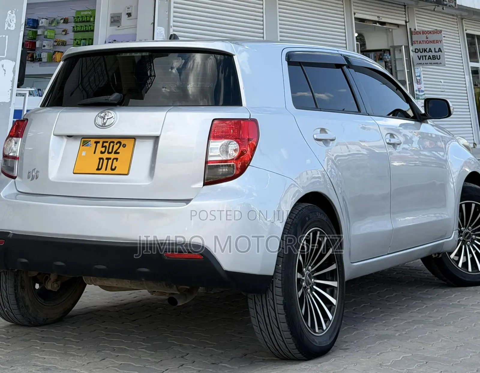 Toyota IST 2007 Silver
