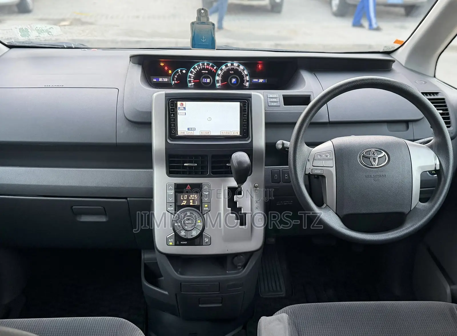 Toyota Noah 2008 Gray