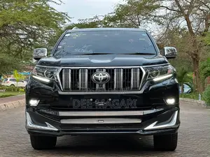 Toyota Land Cruiser Prado 2.8 2023 Black