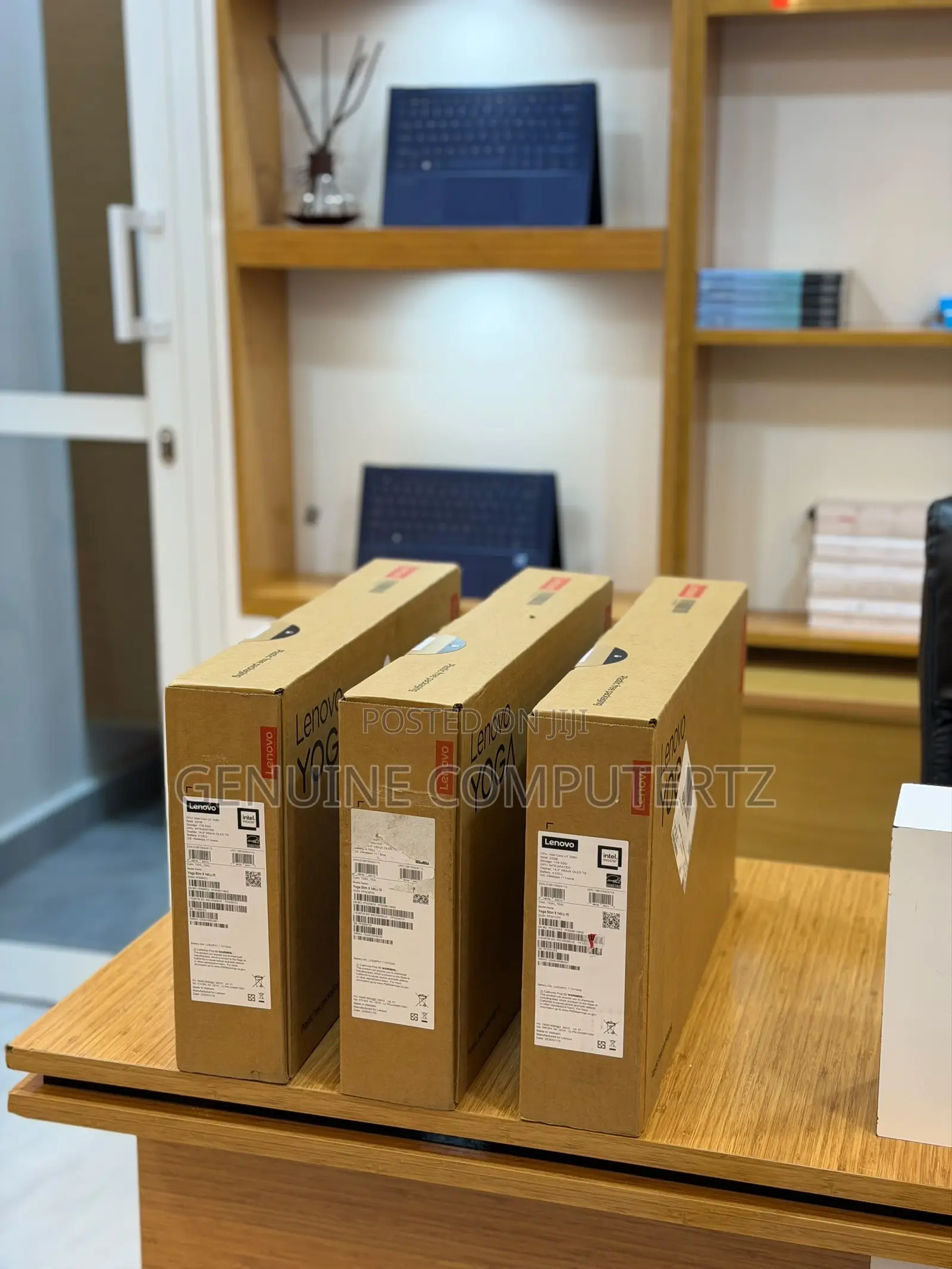 New Laptop Lenovo Yoga 9 32GB Intel Core Ultra 7 SSD 1T