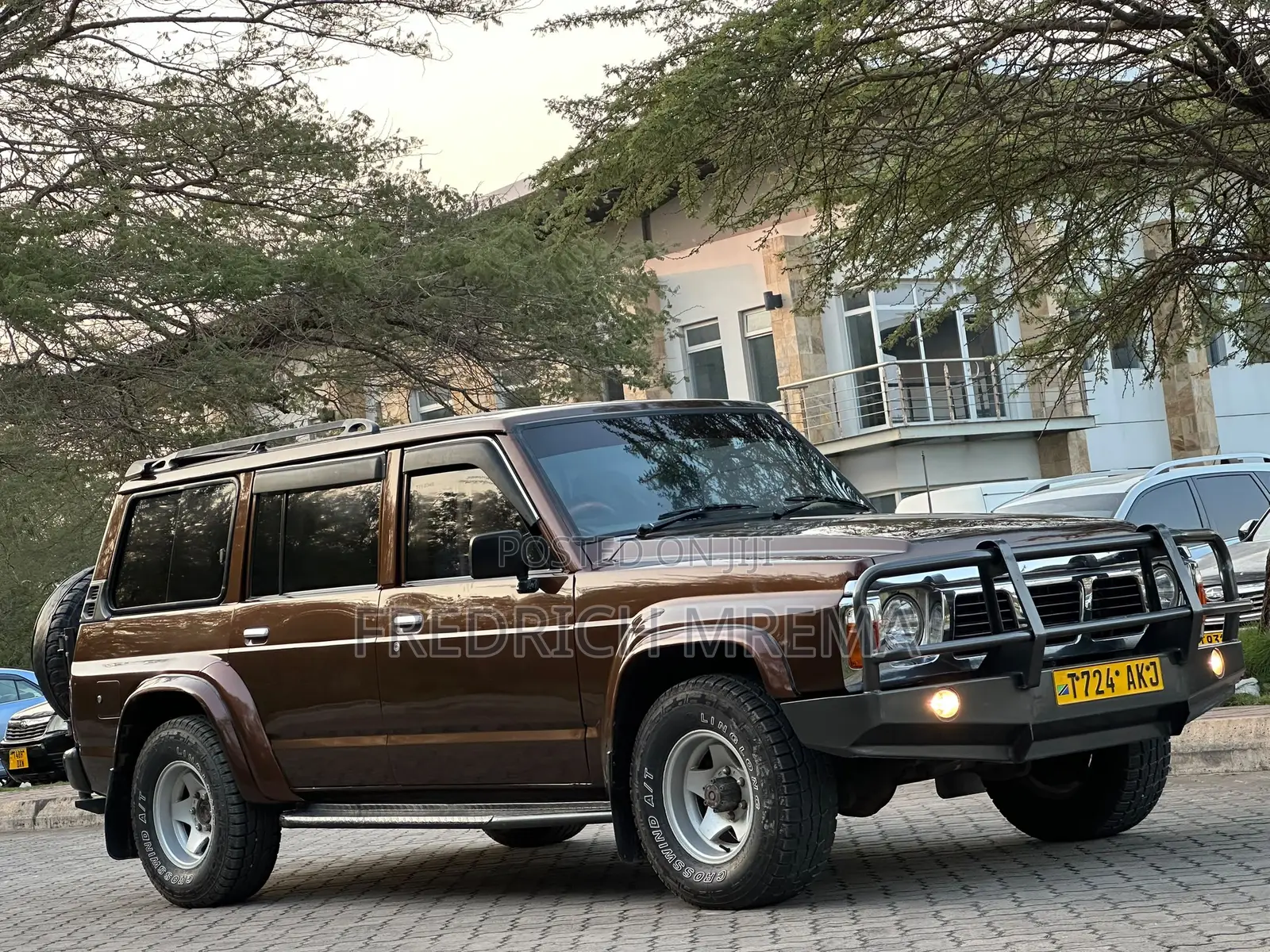 Nissan Patrol 1992 Brown