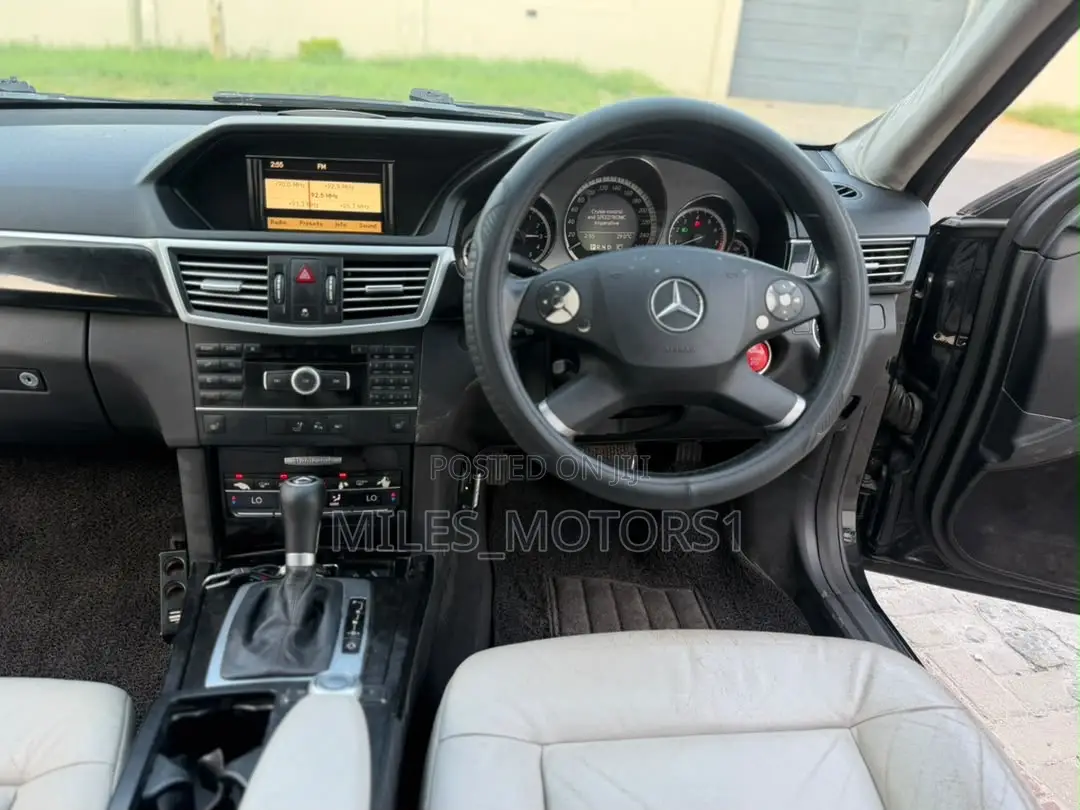 Mercedes-Benz E250 SV Premium 2014 Black
