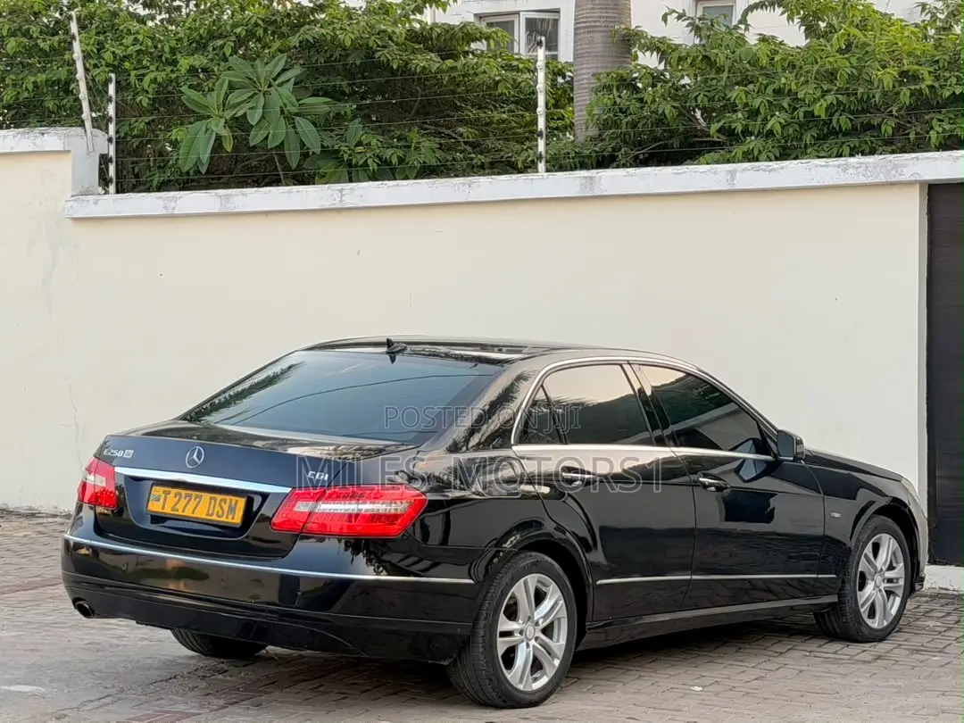 Mercedes-Benz E250 SV Premium 2014 Black