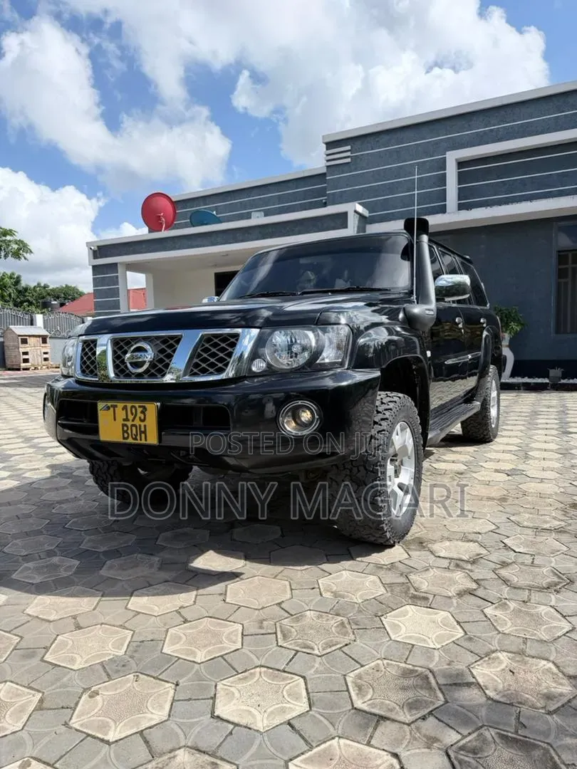 Nissan Patrol 2007 Black