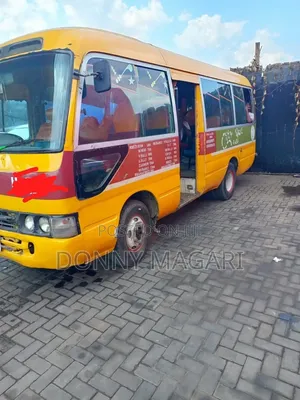 Toyota Coaster 2002 Yellow