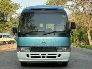 Toyota Coaster 2001 Blue