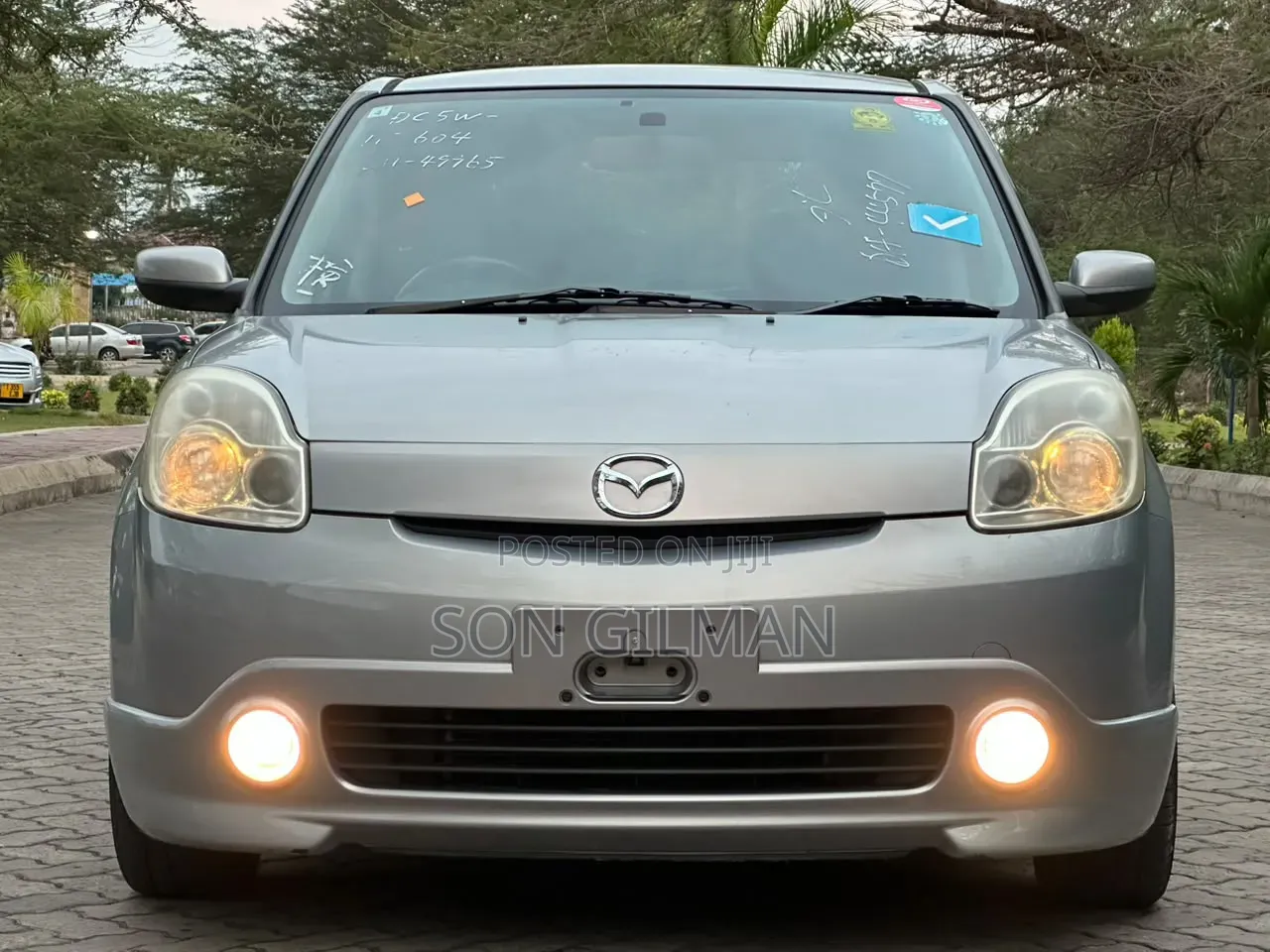 Mazda Verisa 2005 Silver