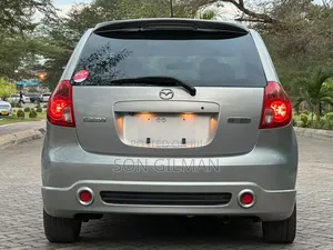 Mazda Verisa 2005 Silver