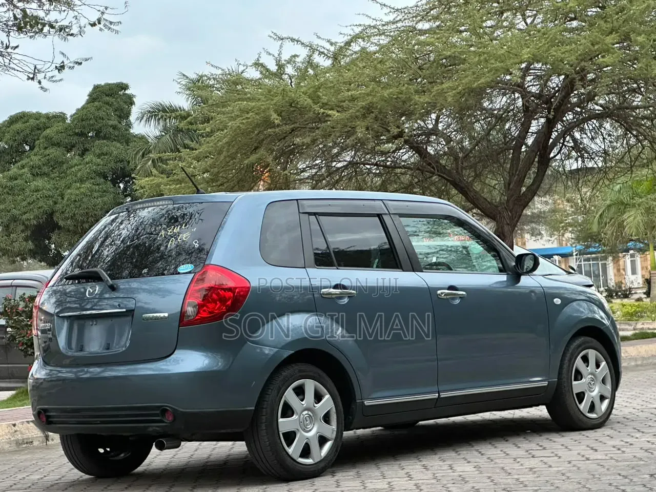 Mazda Verisa 2005 Blue