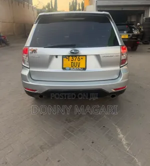 Subaru Forester 2010 Silver