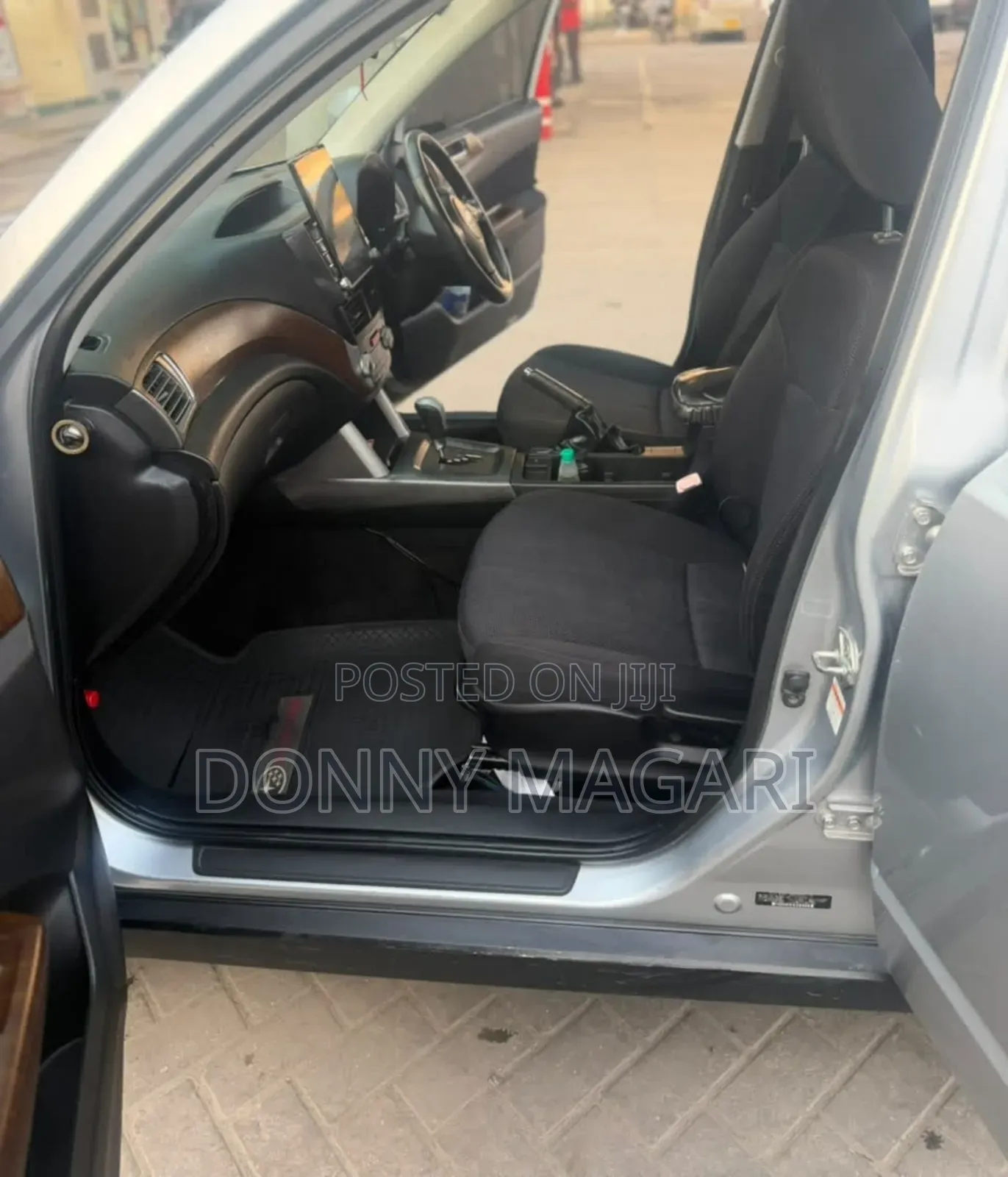 Subaru Forester 2010 Silver