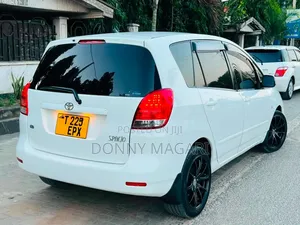 Toyota Corolla Spacio 2005 White