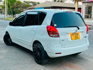 Toyota Corolla Spacio 2005 White